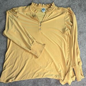 Anne Klein blouse with frilly edges. Good condition. Dress up or down.